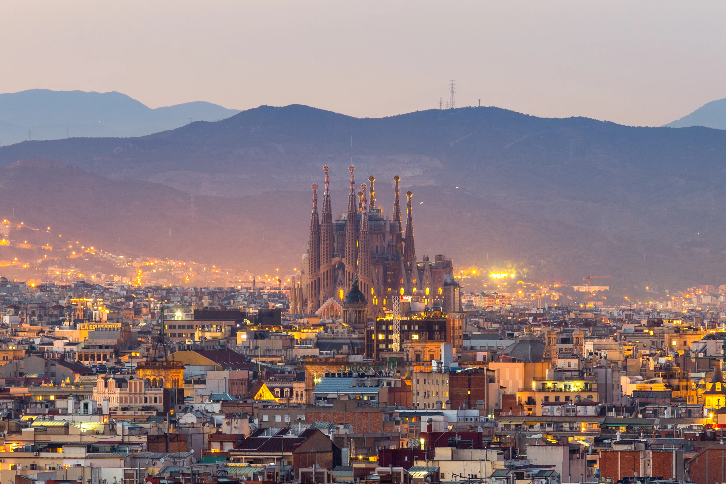 International escort: escort ladies from LEA travelling across Europe