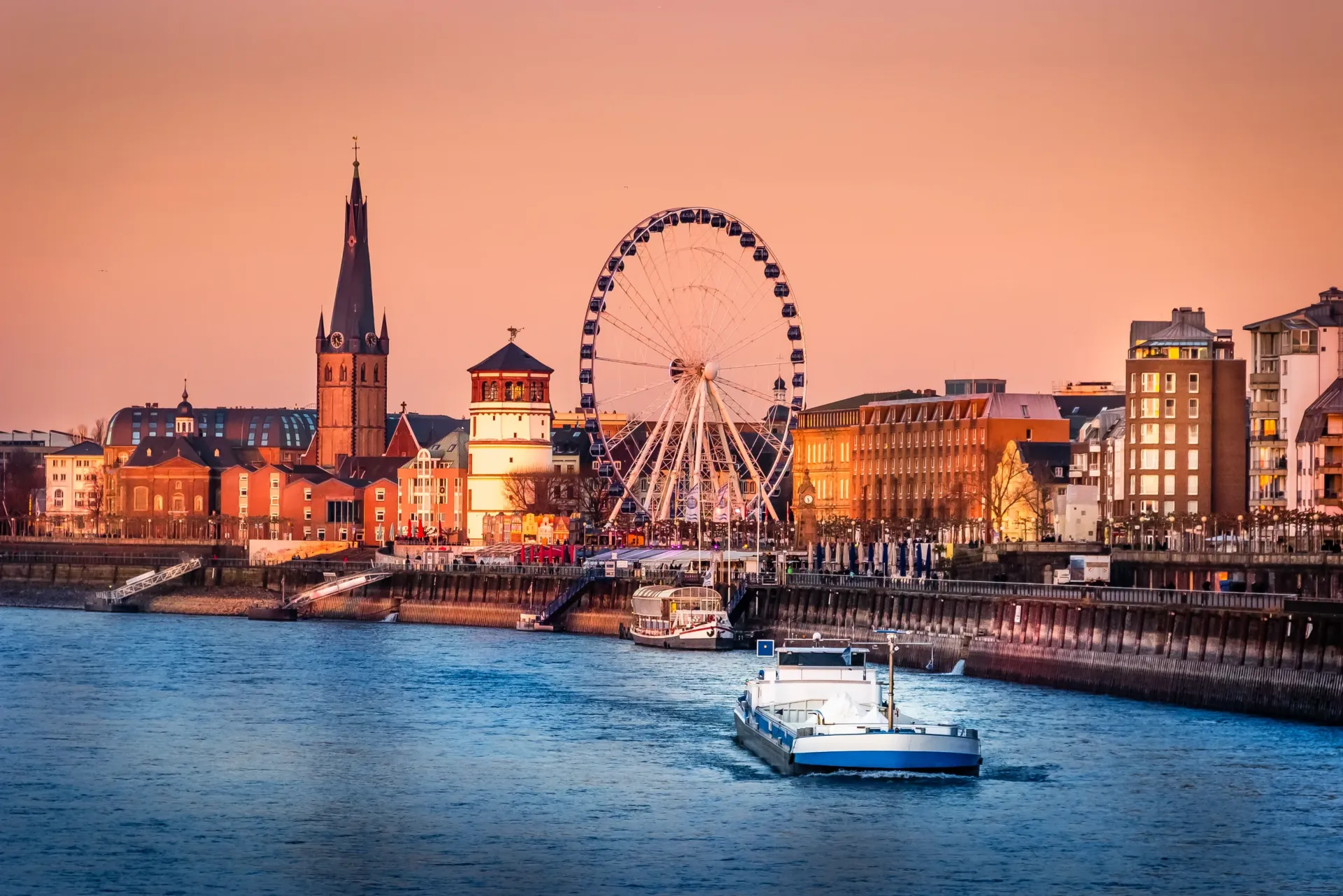 Escort Dusseldorf: companionship by LEA Escort